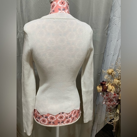 MI Ami Scalloped Hem Sweater - Picture 4 of 4